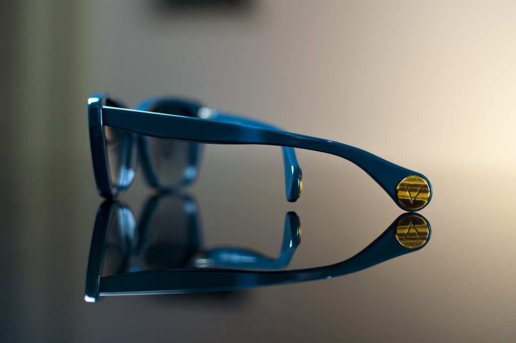 Magnani model: designed and handmade in Italy. Acetate front and temples. Temples tips envelop a gemstone insert.
